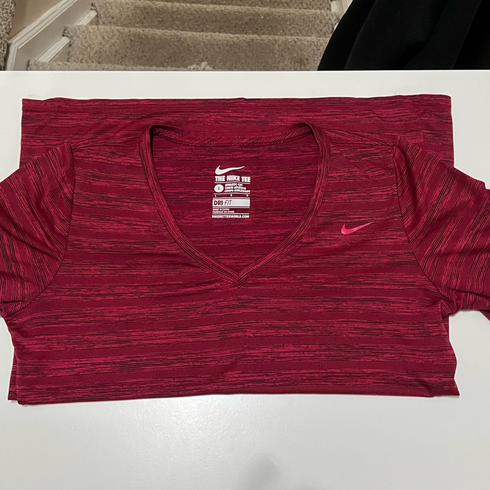 V neck Dri-fit Nike t-shirt